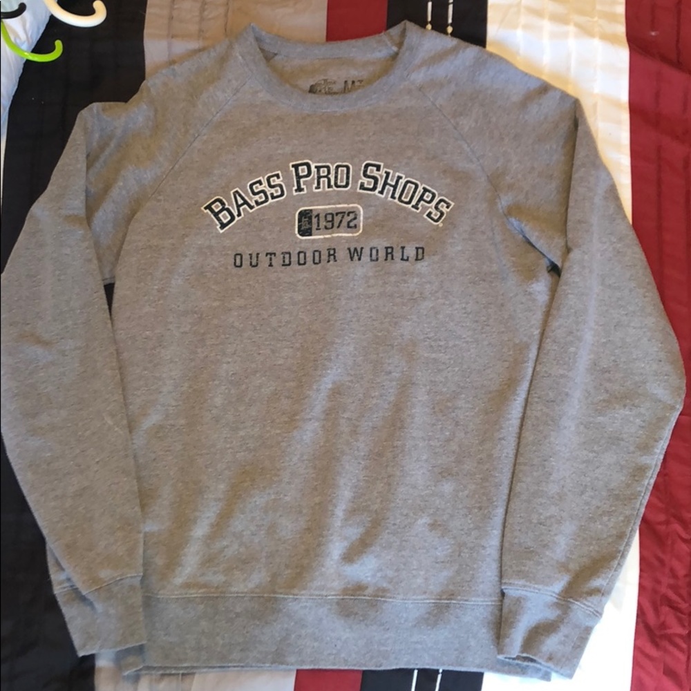 Bass Pro Shops Sweatshirt